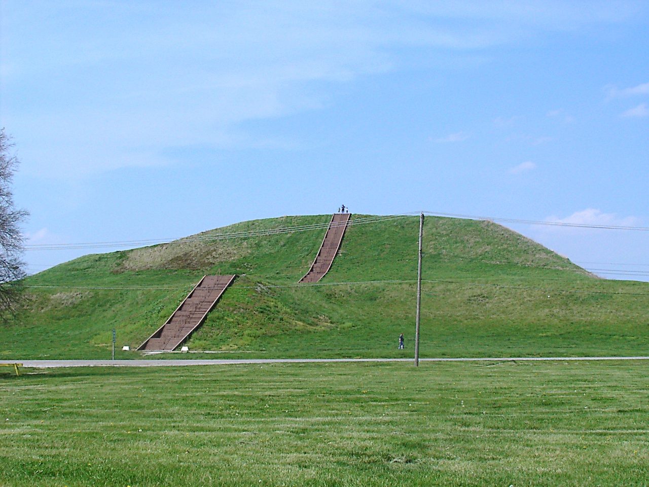 Monks Mound at the Cahokia site, showing its terraced profile