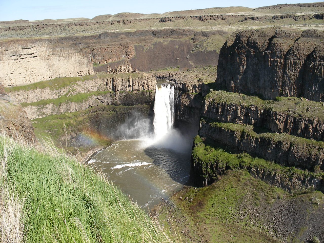 Palouse Falls, a waterfall still flowing today in the Channeled Scablands of southeastern Washington