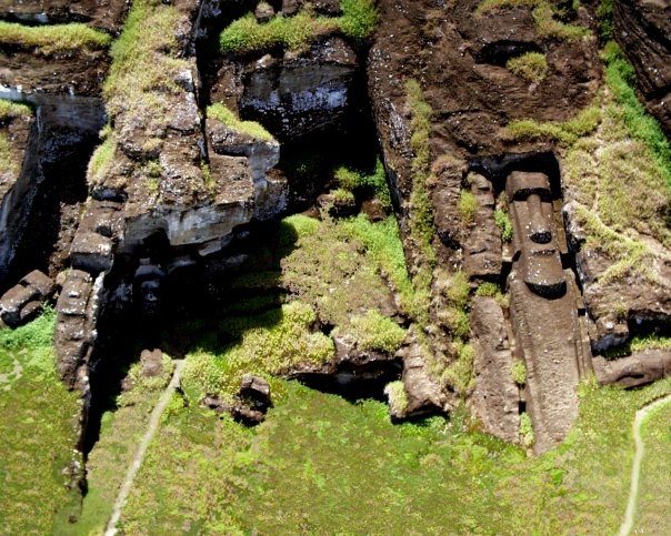 Aerial helicopter photograph of the unfinished moai El Gigante at the Rano Raraku quarry